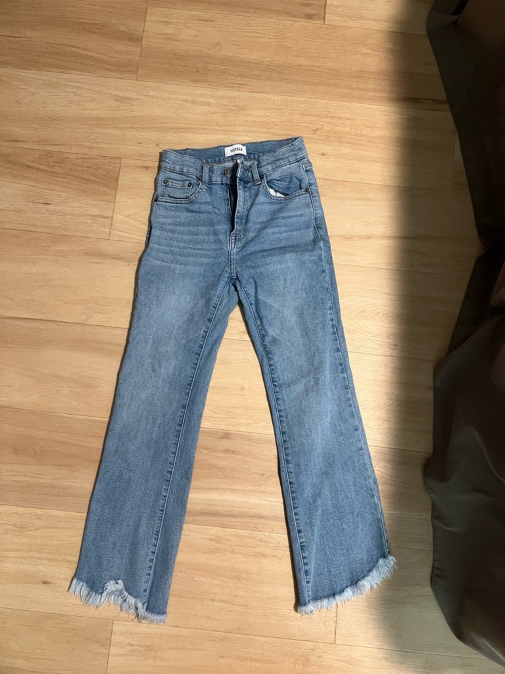 Frayed Hem Crop Jeans